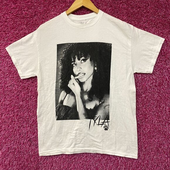 Tyla We Wanna Party Album Poster T-Shirt Small - Picture 1 of 4